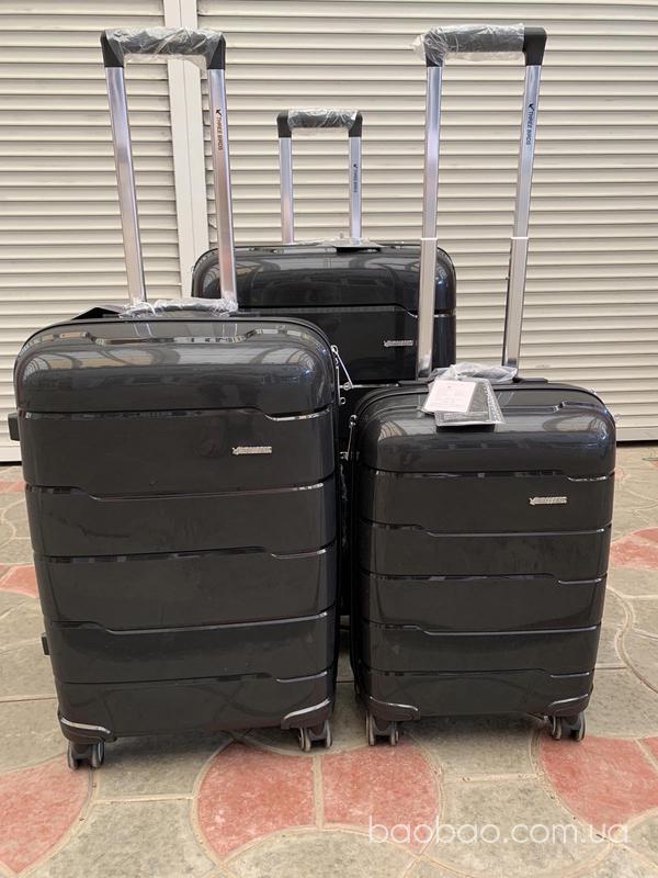 Зображення товару: Three birds комплект чемоданов  чёрного цвета